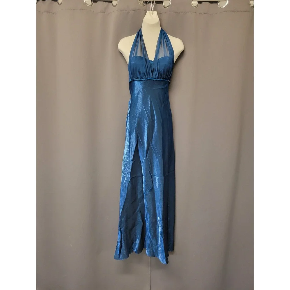 betsy and adam dresses vintage The gown is lined and is 62 inches long in the front and 66 inches long in the back for size 8 Women's Betsy & Adam Dresses